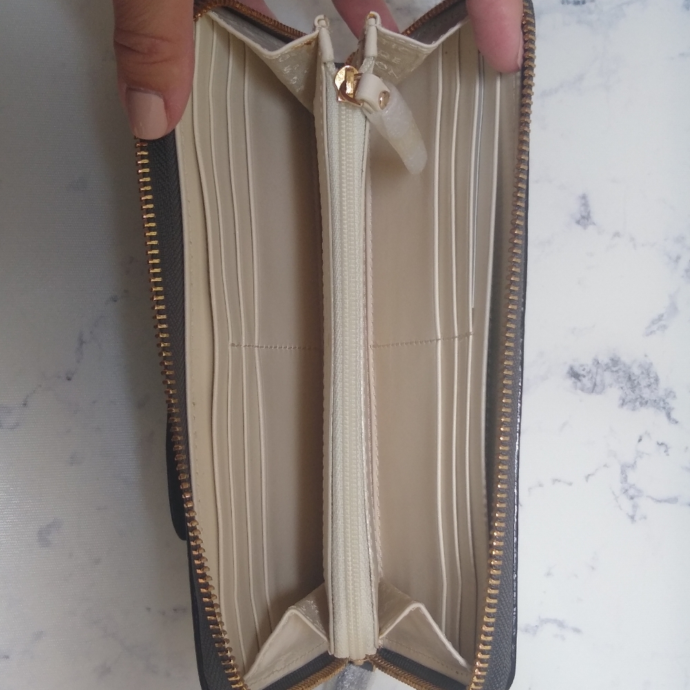 Kate Spade Beacon Court Lacey Wallet in Shadowgrey - Picture 4 of 8